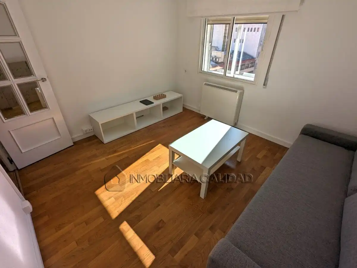 Sala de estar de Piso de alquiler en Burgos con Calefacción y Amueblado