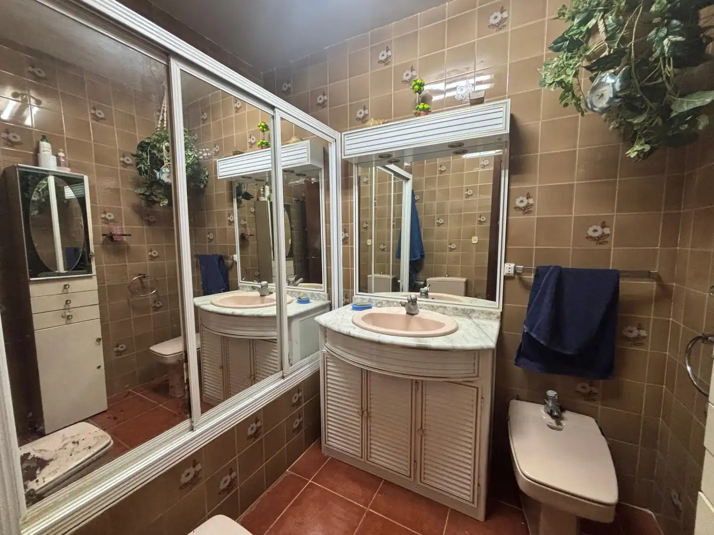 Bathroom of Flat for sale in Sevilla  with Air Conditioner
