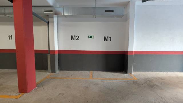 Garaje en Alquiler en Carrer de Biosca en El Bon Pastor