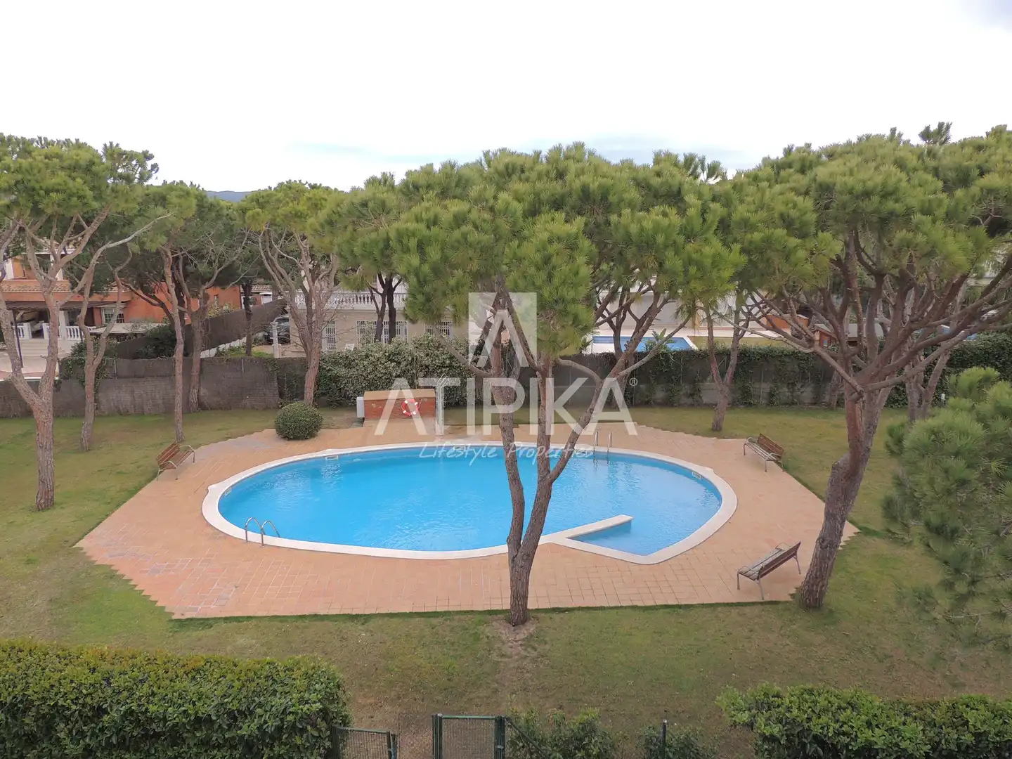 House with pool to rent in Gavà Mar