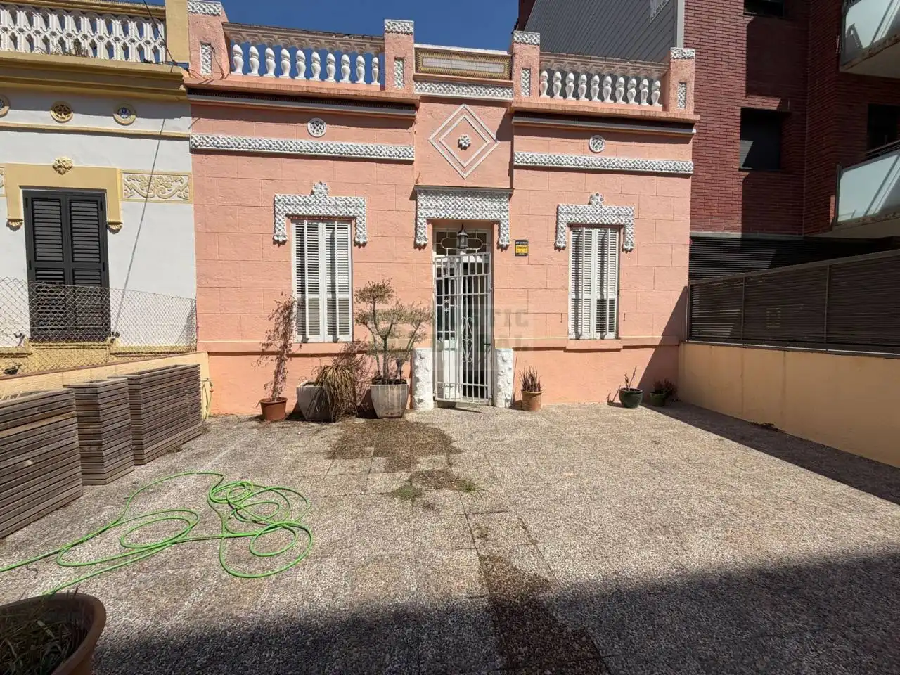 Vista exterior de Finca rústica en venta en Figueres con Aire acondicionado, Calefacción y Jardín privado