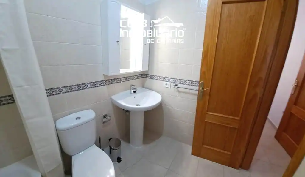 Baño de Casa o chalet de alquiler en Los Llanos de Aridane con Terraza, Amueblado y Balcón