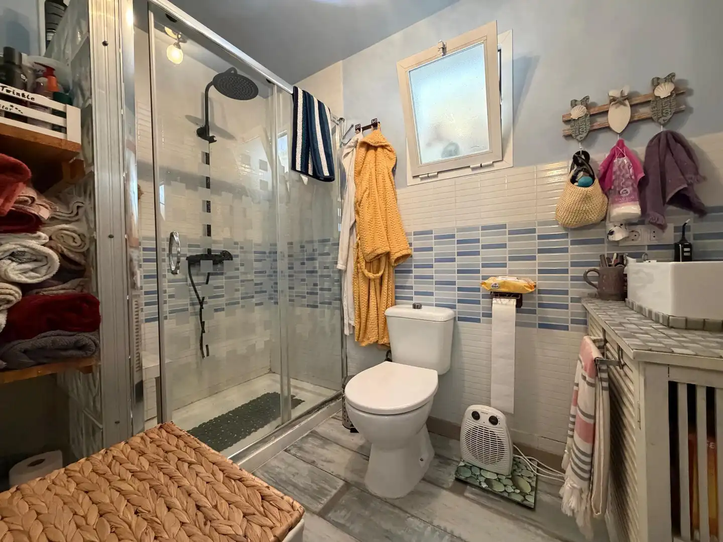 Bany de Casa adosada en venda en Marbella amb Jardí privat, Terrassa i Balcó