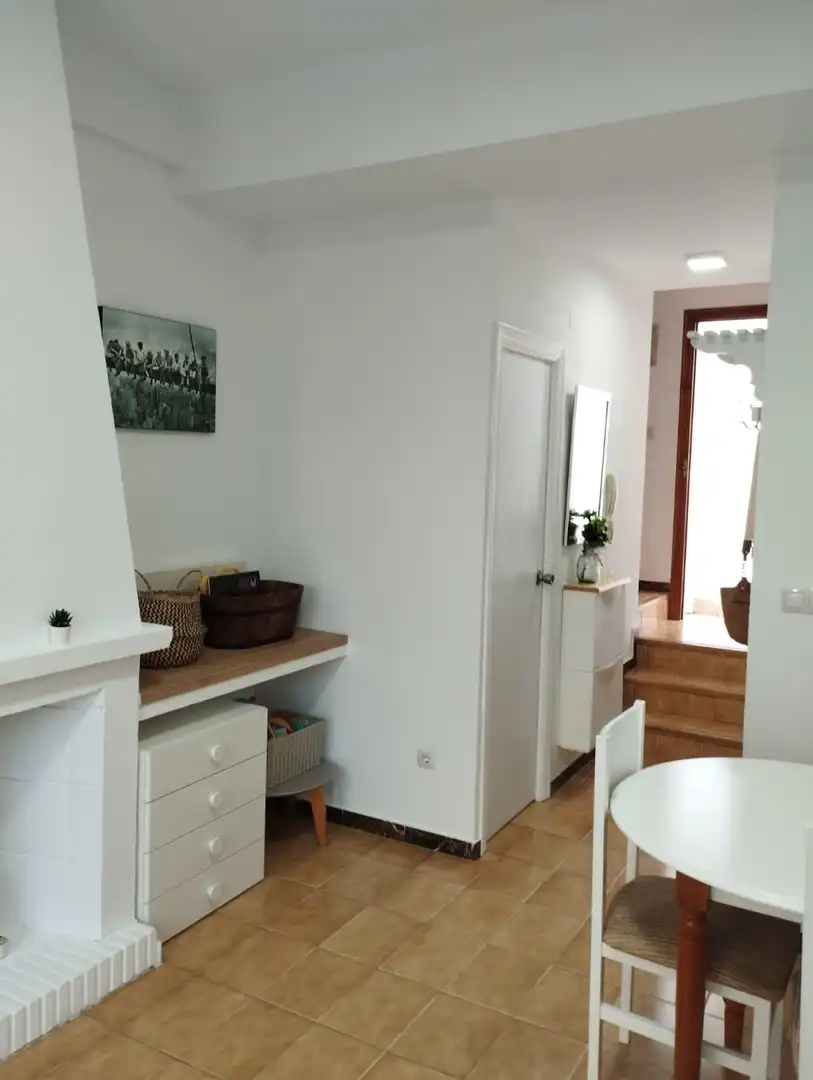 Casa aparellada amb piscina en venda a Rincón de Loix, imagen 23