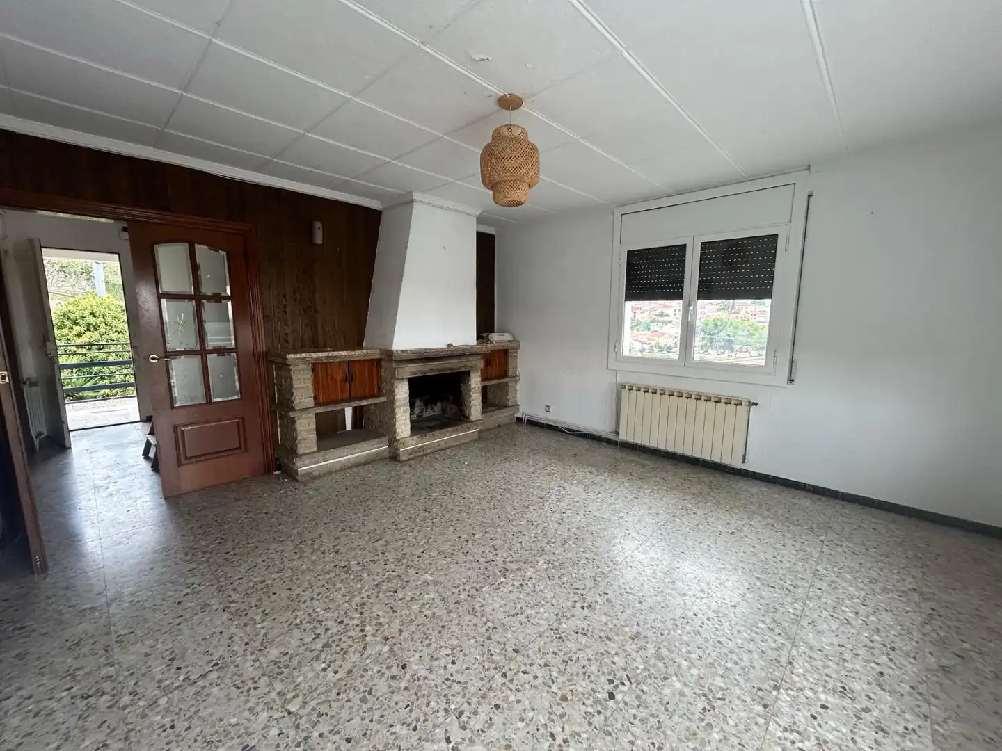 Sala d'estar de Casa o xalet en venda en Castellar del Vallès amb Calefacció, Jardí privat i Terrassa