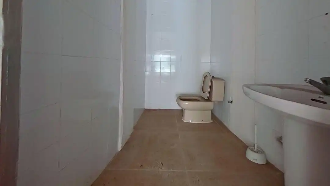 Badezimmer von Geschaftsraum zur Miete in Benidorm