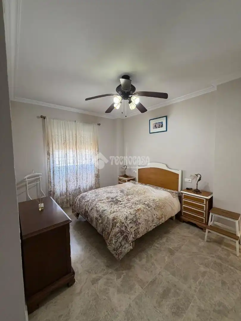 Habitación de Casa o chalet en venta en Montequinto con Aire acondicionado, Jardín privado y Terraza