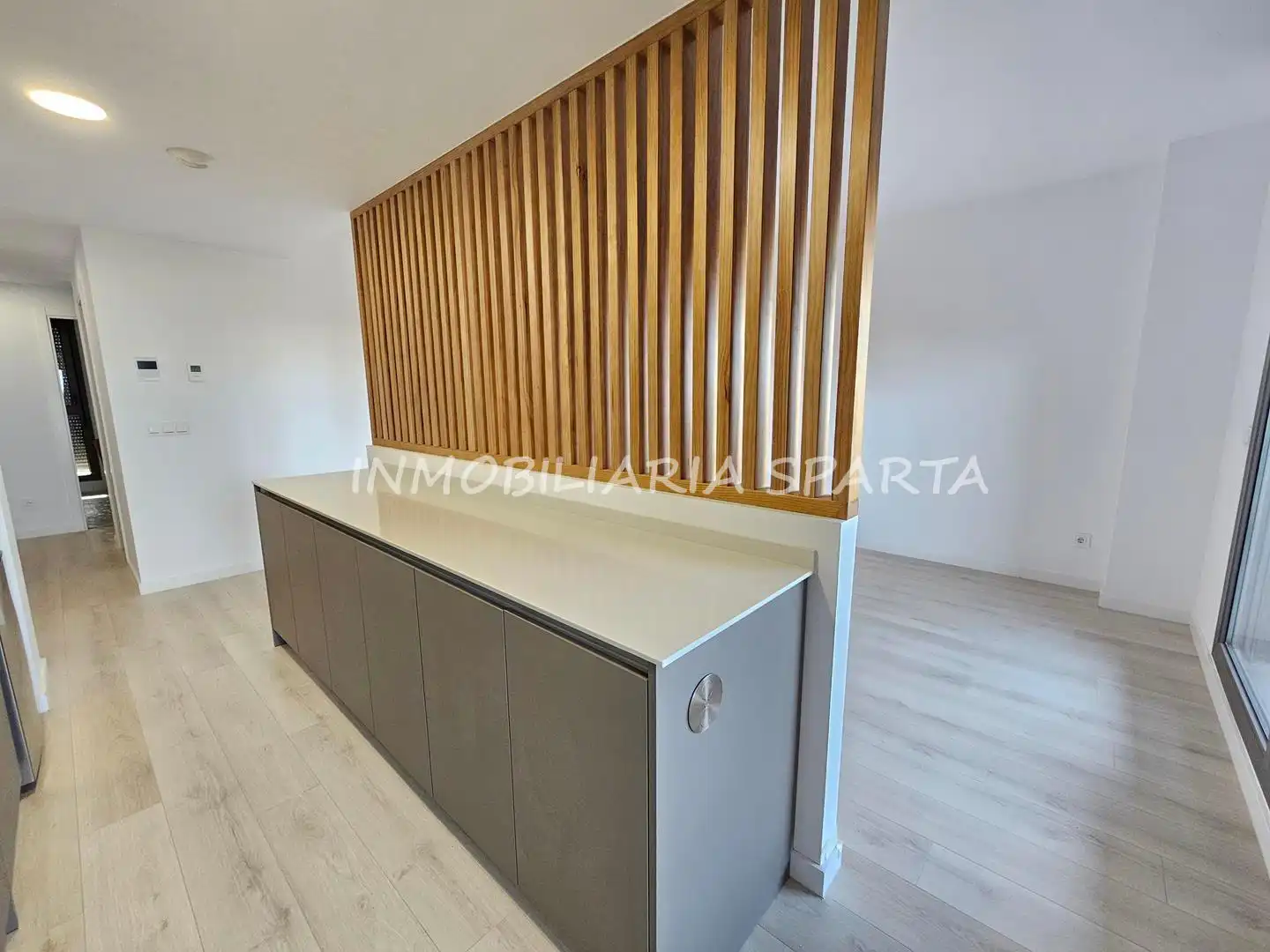 Flat for rent in Tomares  with Air Conditioner, Heating and Terrace