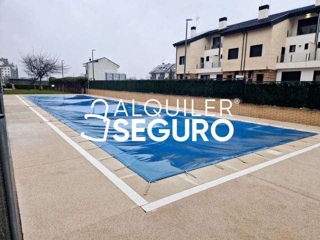 Piso en Alquiler en del Tilo en Universidad - Hospital