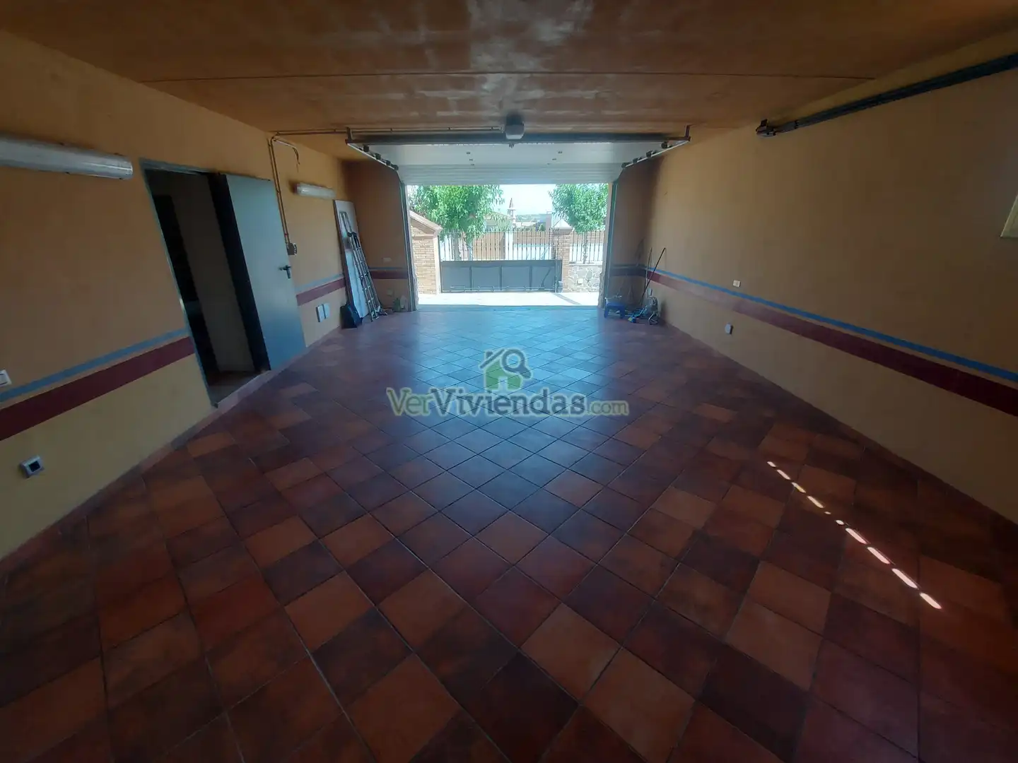 Parking of Houses for sale in Olèrdola  with Air Conditioner, Heating and Private garden