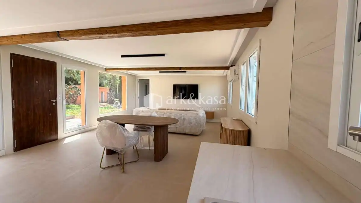 Sala d'estar de Casa o xalet de lloguer en Sagunto / Sagunt amb Aire condicionat, Jardí privat i Terrassa