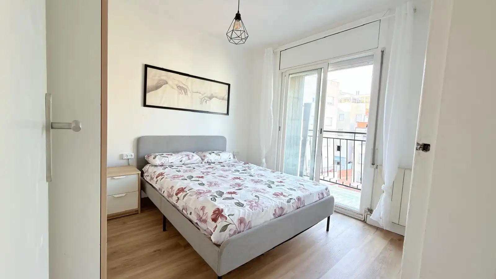 Dormitori de Àtic de lloguer en Barcelona amb Aire condicionat, Calefacció i Parquet