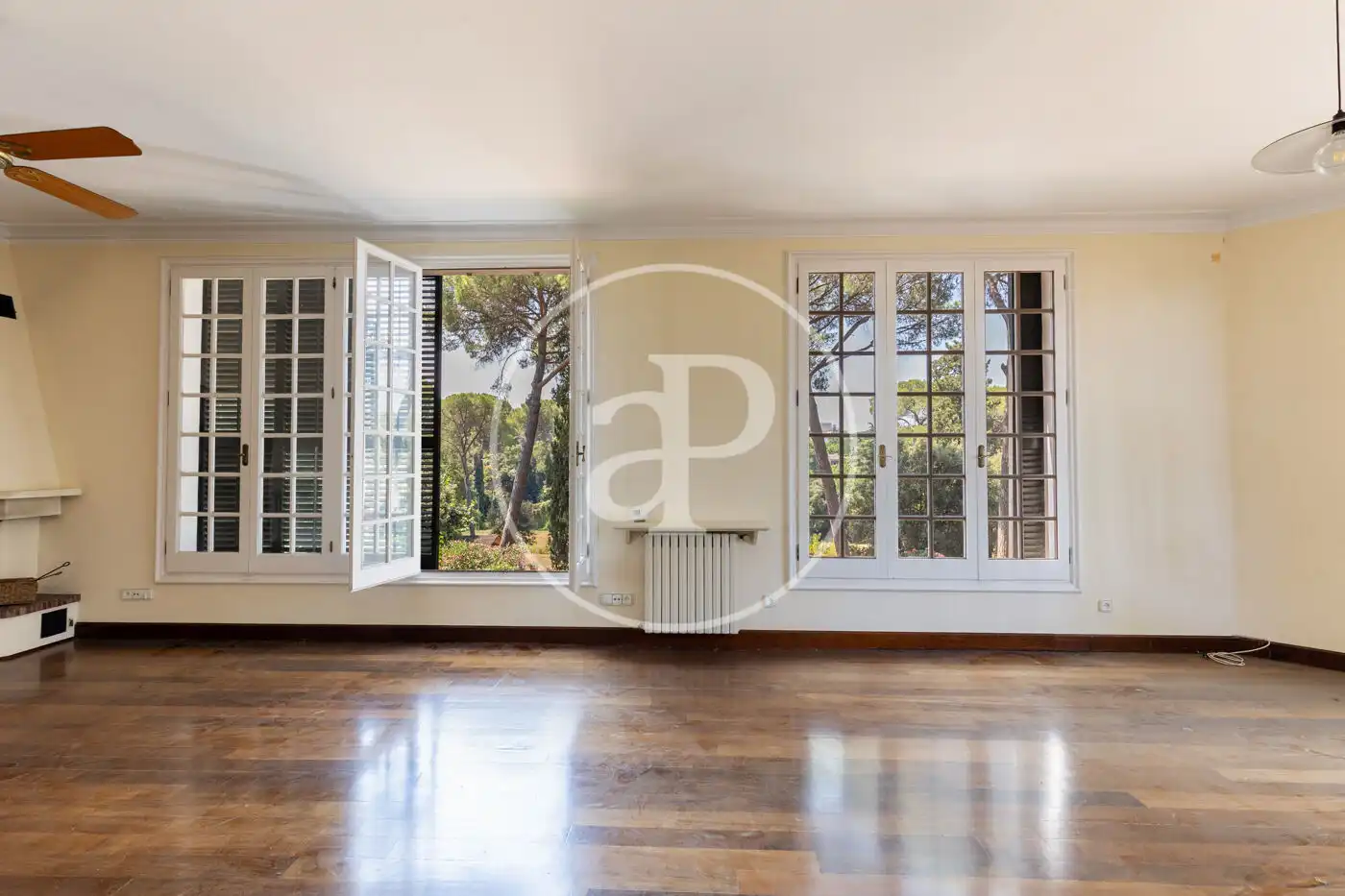 Habitación de Casa o chalet en venta en Sant Cugat del Vallès con Calefacción, Jardín privado y Terraza
