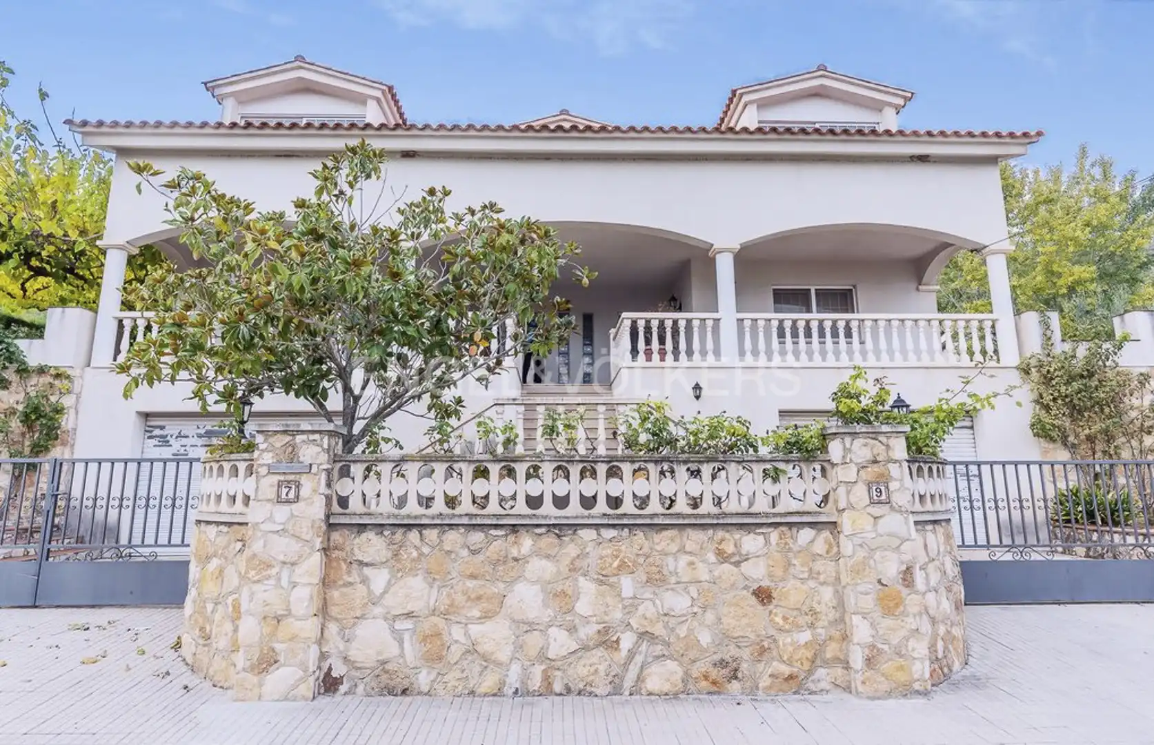 Vista exterior de Casa o xalet en venda en Vespella de Gaià amb Aire condicionat, Calefacció i Jardí privat