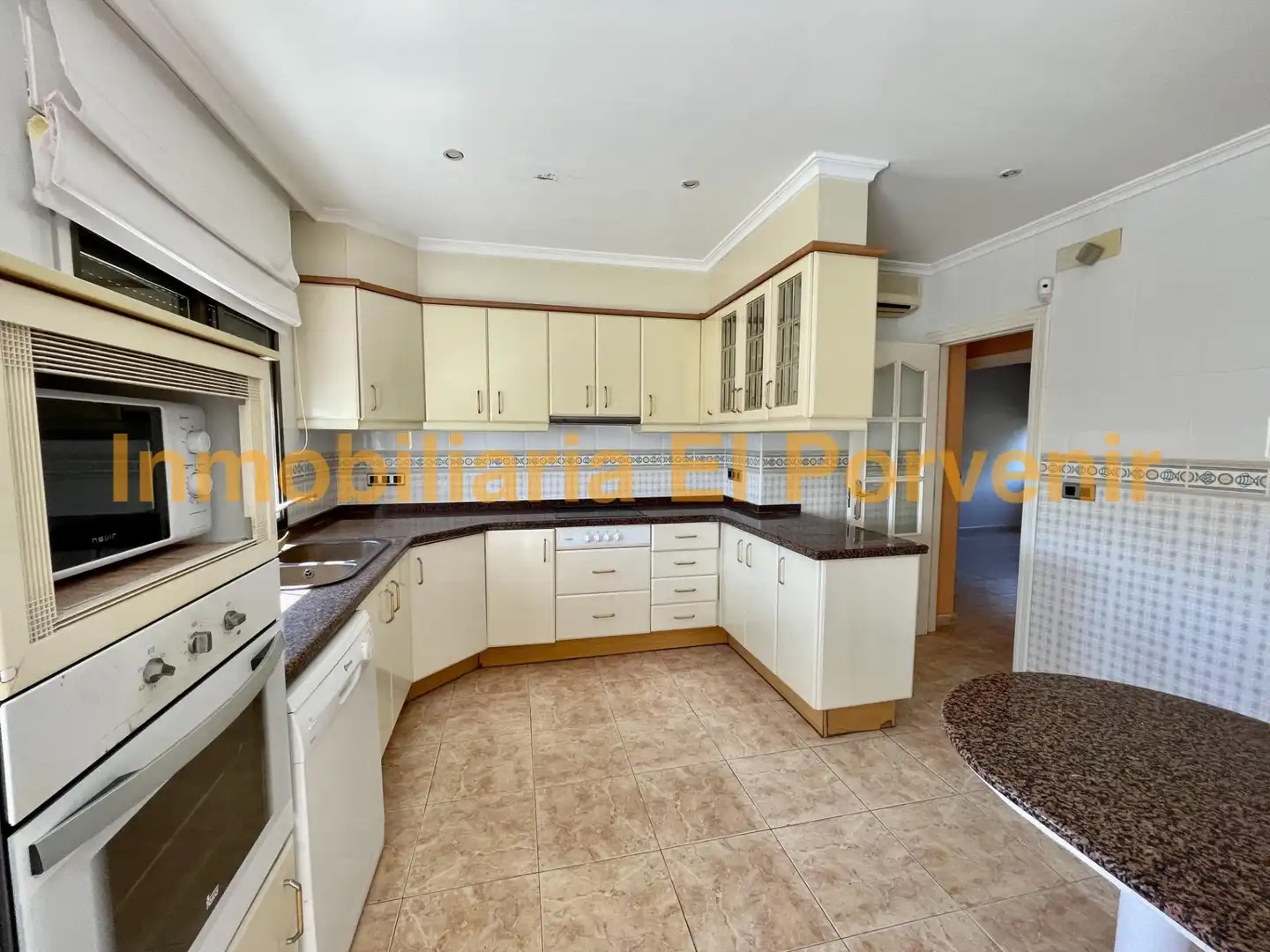 Cocina de Casa o chalet en venta en Torrent con Aire acondicionado, Jardín privado y Terraza