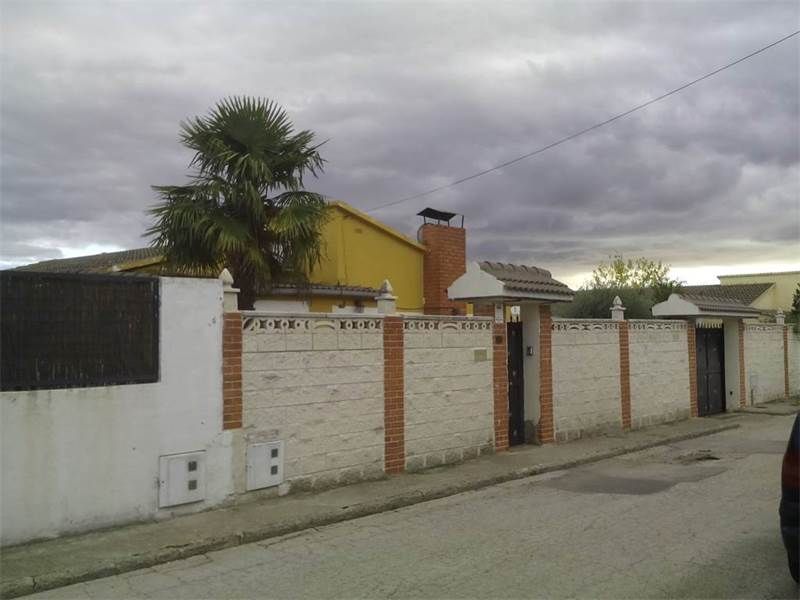 Vista exterior de Casa o xalet en venda en El Álamo amb Piscina comunitària