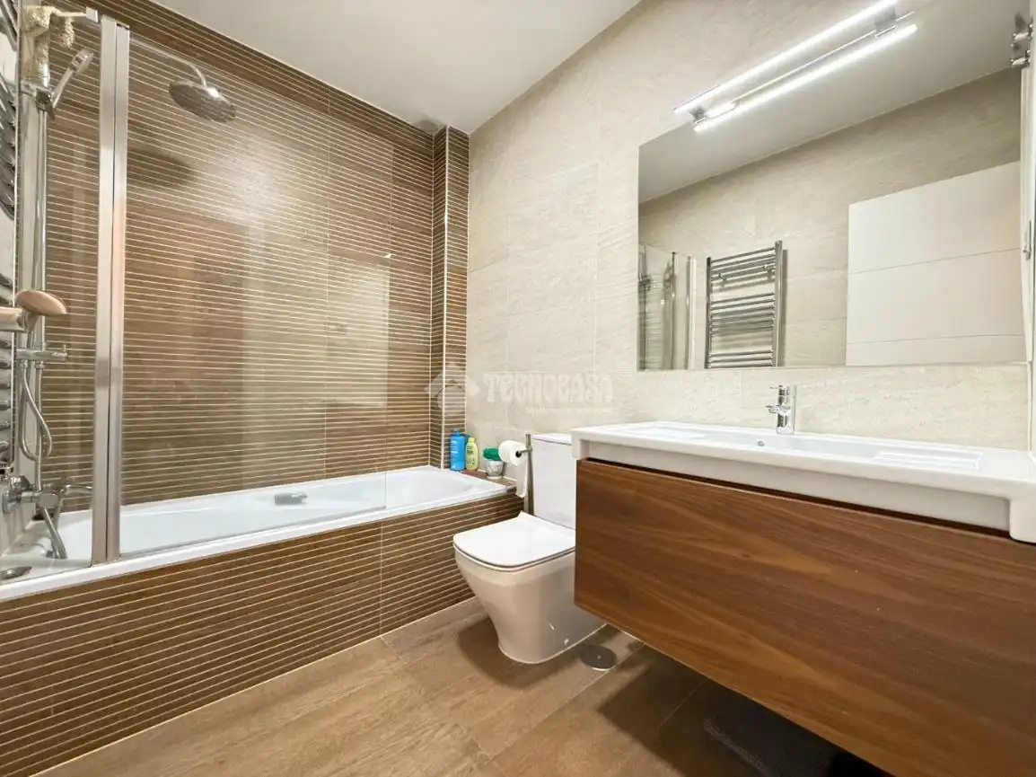 Bathroom of Detached homes for sale in Galapagar  with Heating, Private garden and Terrace