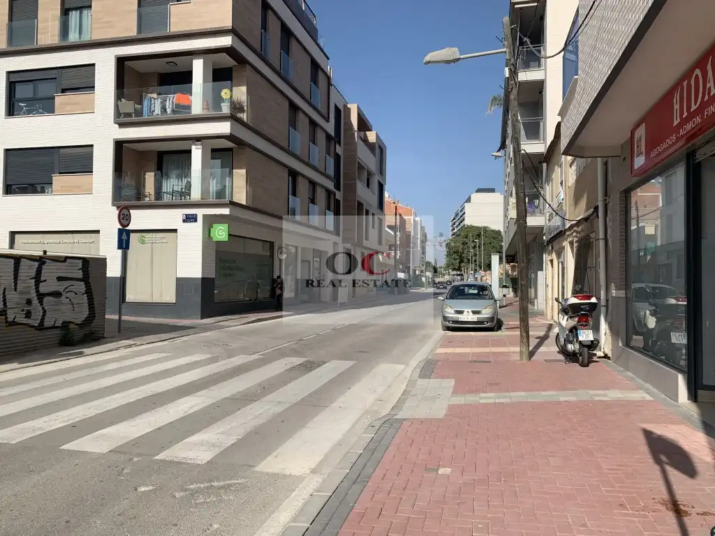 Vista exterior de Edifici en venda en Murcia