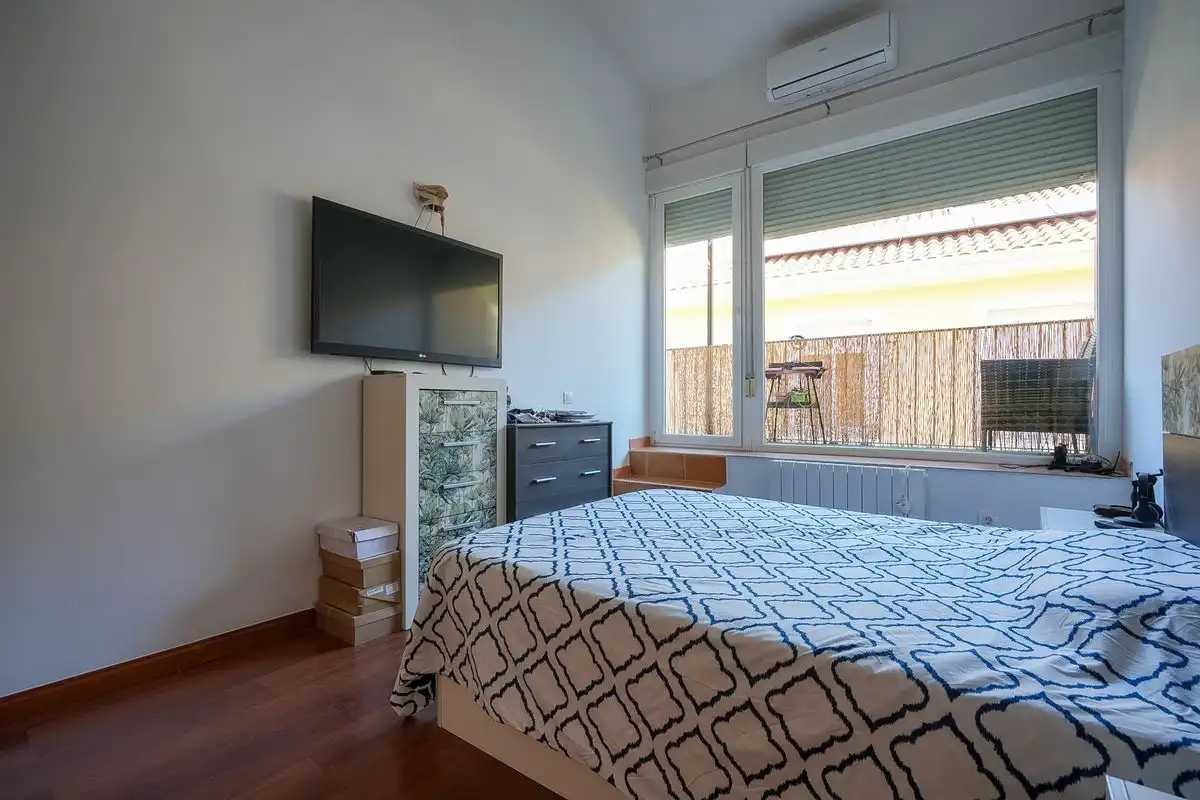 Habitación de Casa adosada en venta en Villalbilla con Aire acondicionado, Calefacción y Terraza