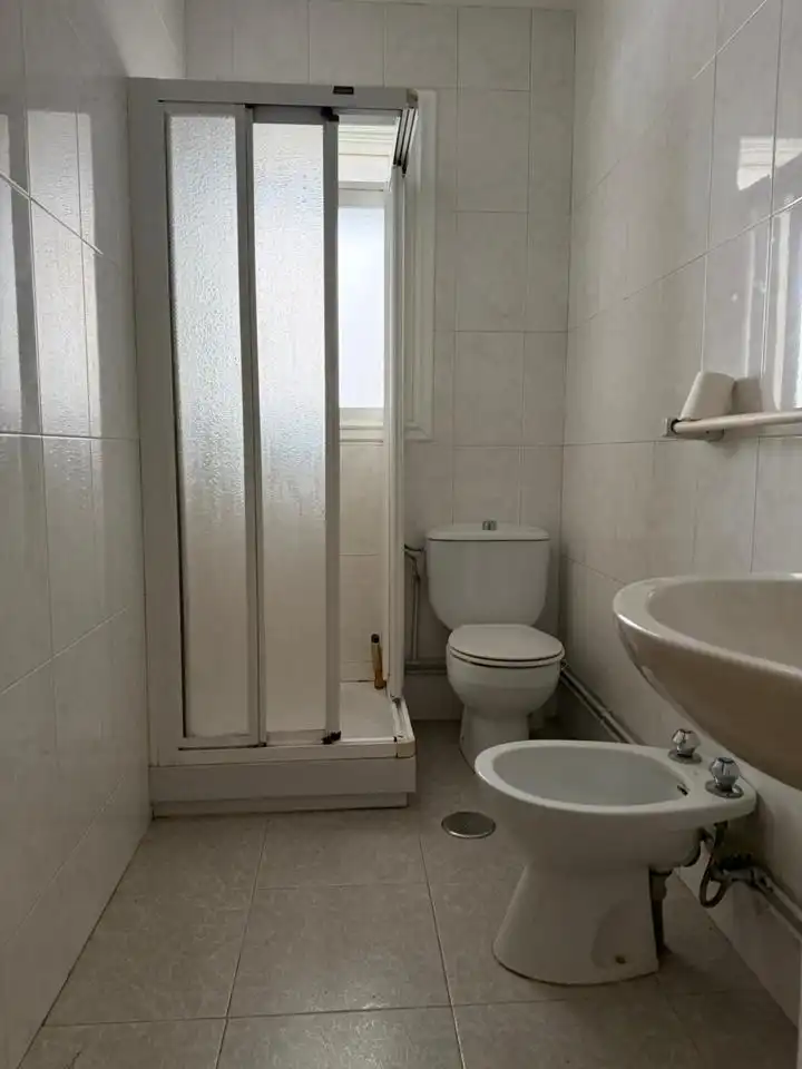 Bathroom of Flat for sale in A Coruña Capital   with Heating, Terrace and Storage room
