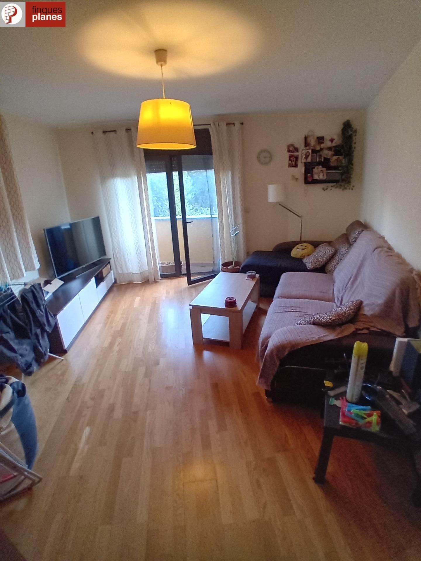 Sala d'estar de Pis en venda en Montferrer i Castellbò amb Terrassa, Moblat i Balcó