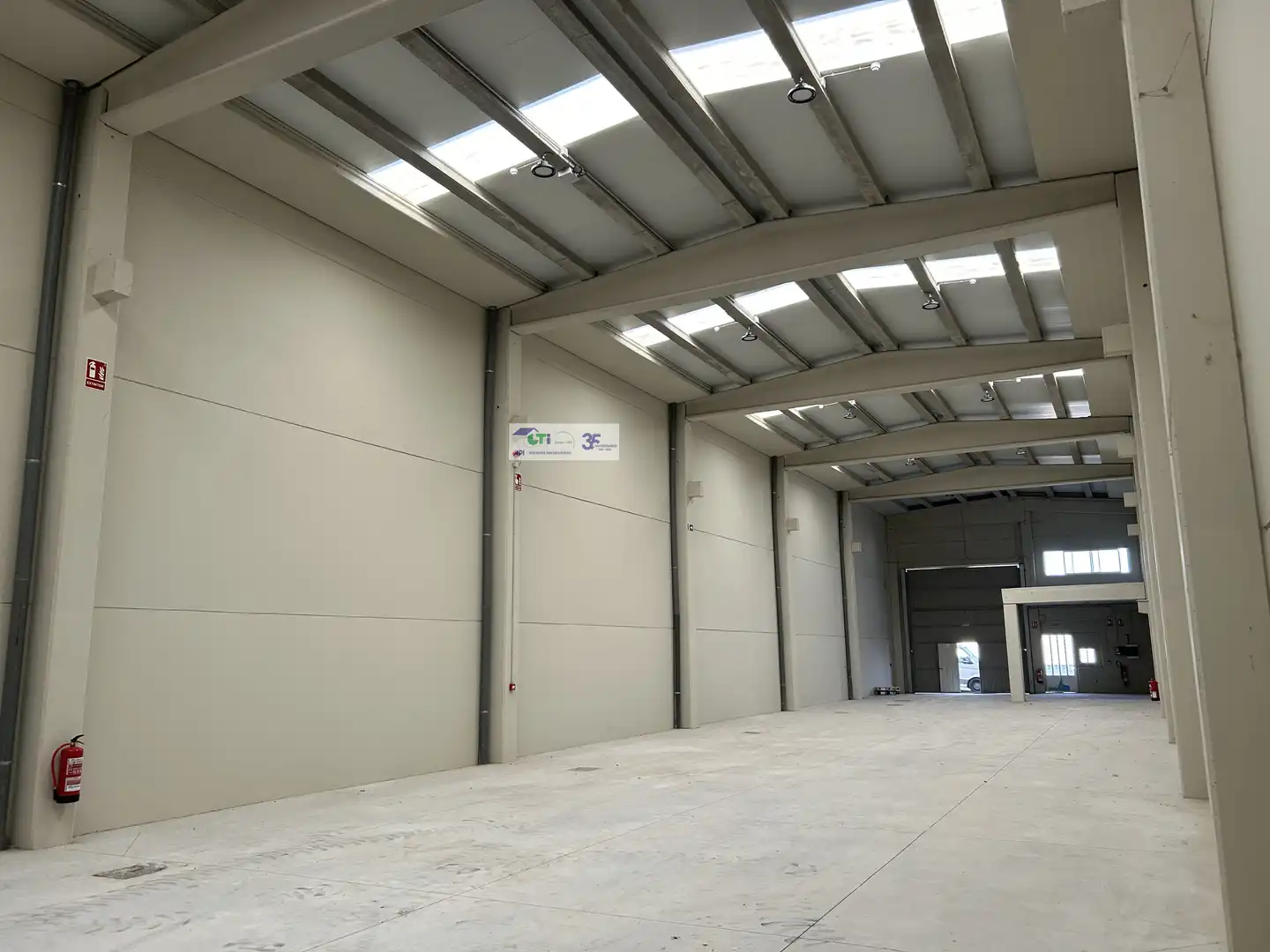 Nave industrielle à louer à C/ GUARA, imagen 2