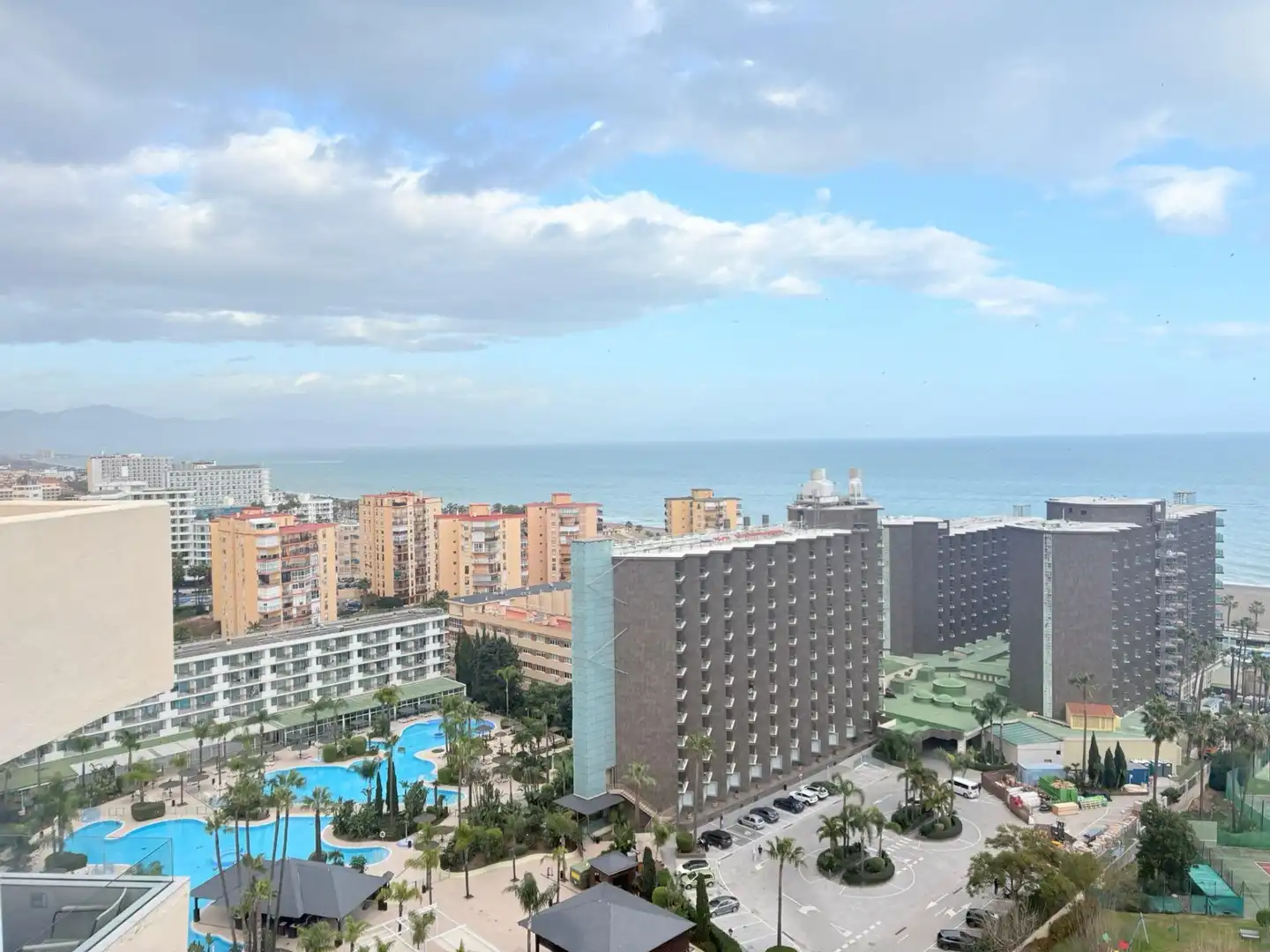 Habitación de Ático de alquiler en Torremolinos con Aire acondicionado, Calefacción y Jardín privado