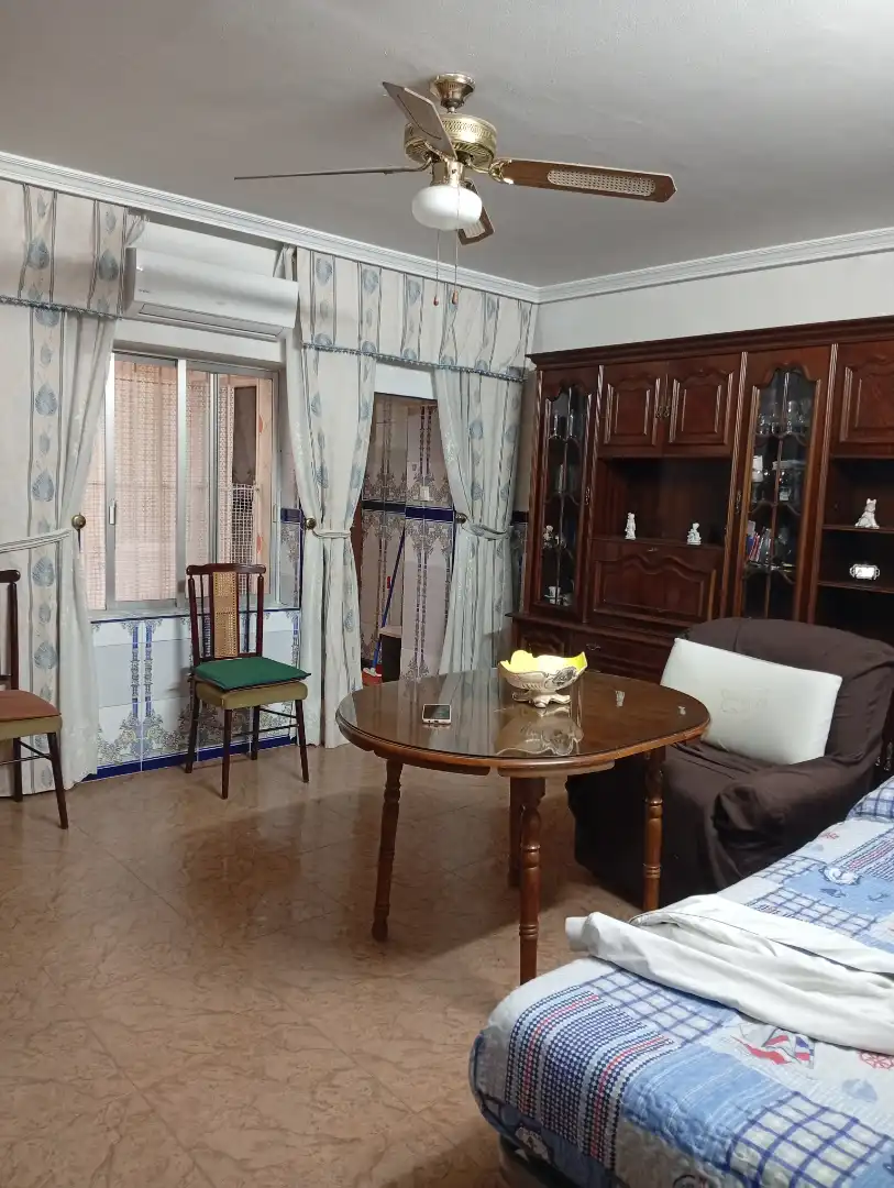 Habitación de Casa adosada en venta en Jaén con Terraza