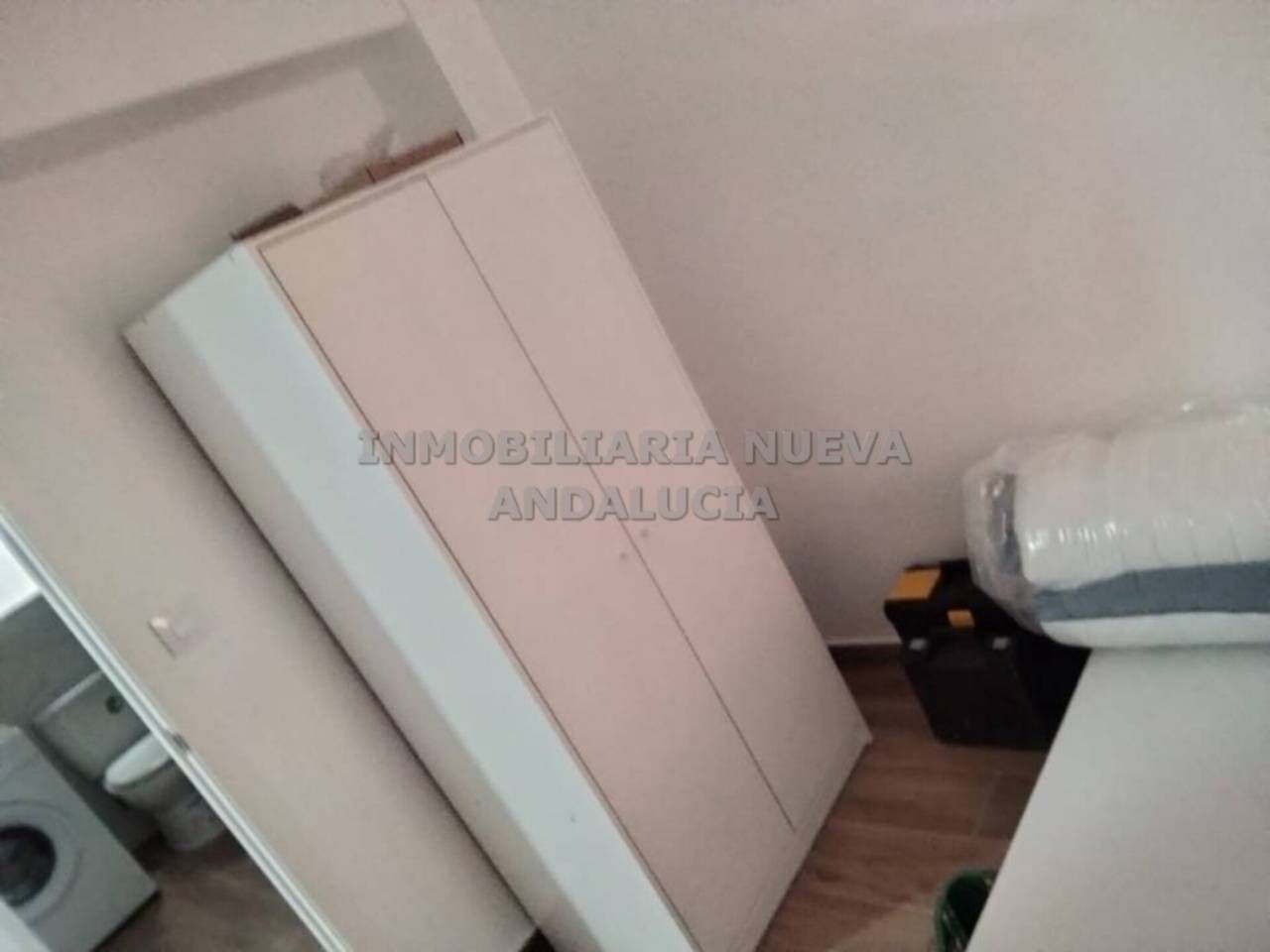 Habitación de Piso de alquiler en  Almería Capital con Aire acondicionado y Amueblado