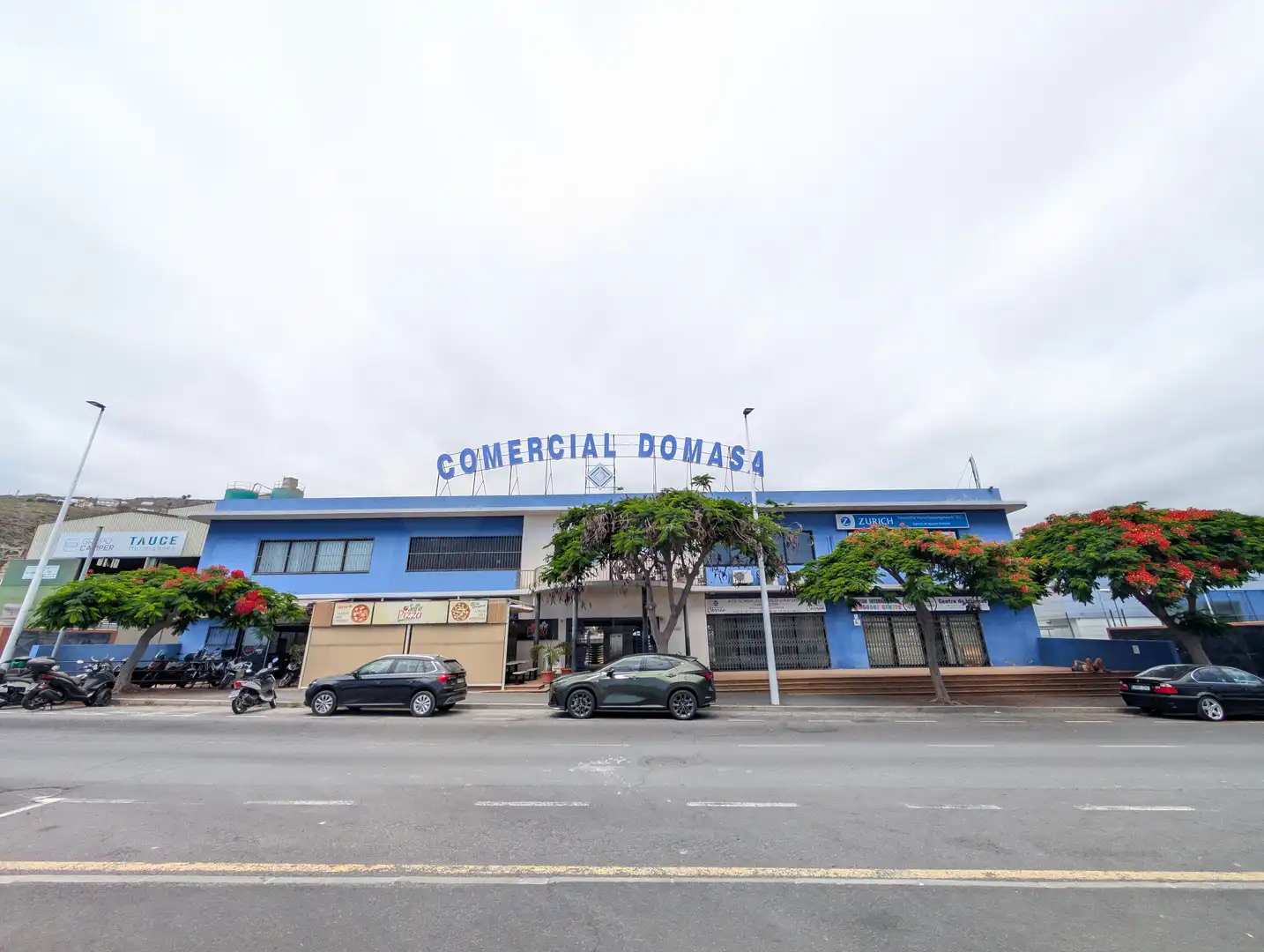 Local comercial en venda a Avenida Barranco de las torres 26 26