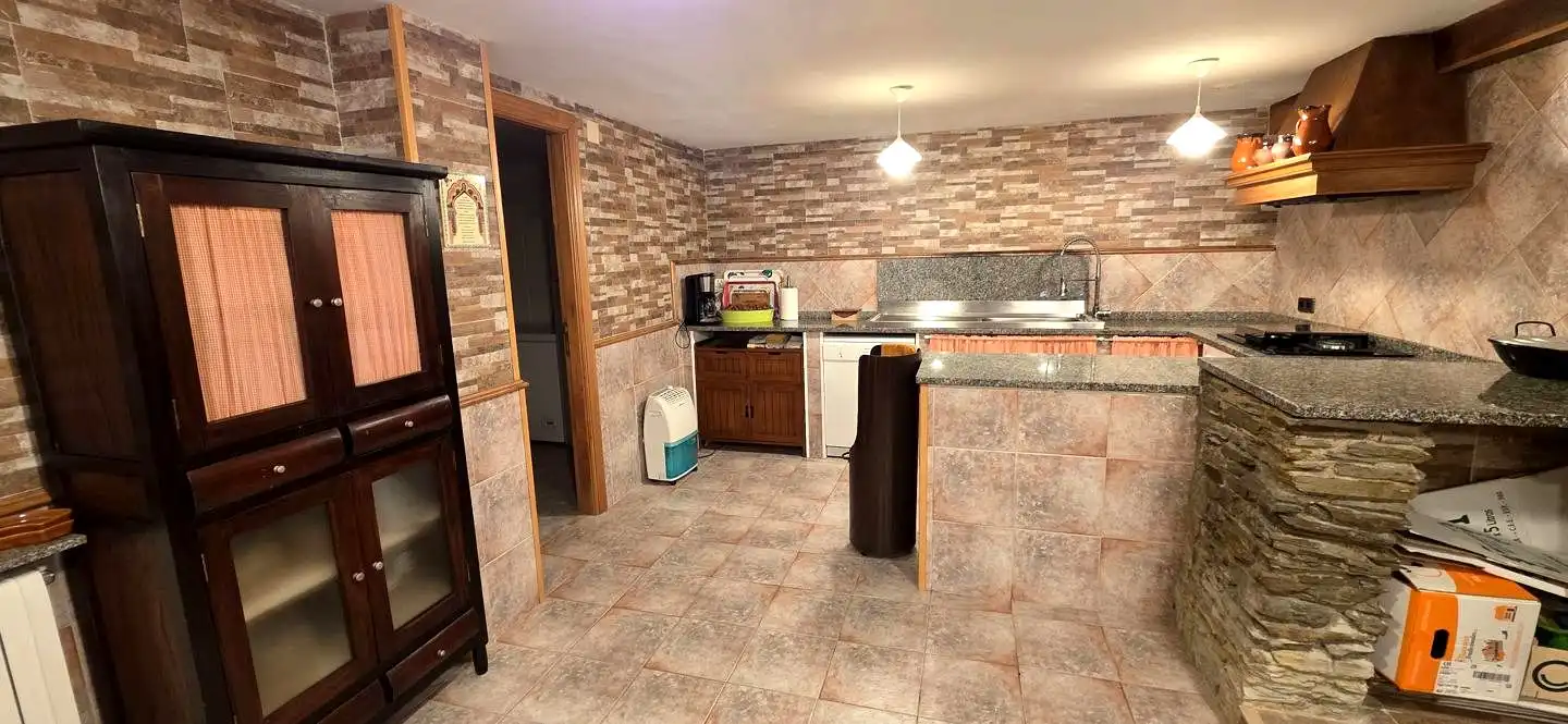 Kitchen of Houses for sale in Valdés - Luarca  with Heating, Private garden and Parquet flooring