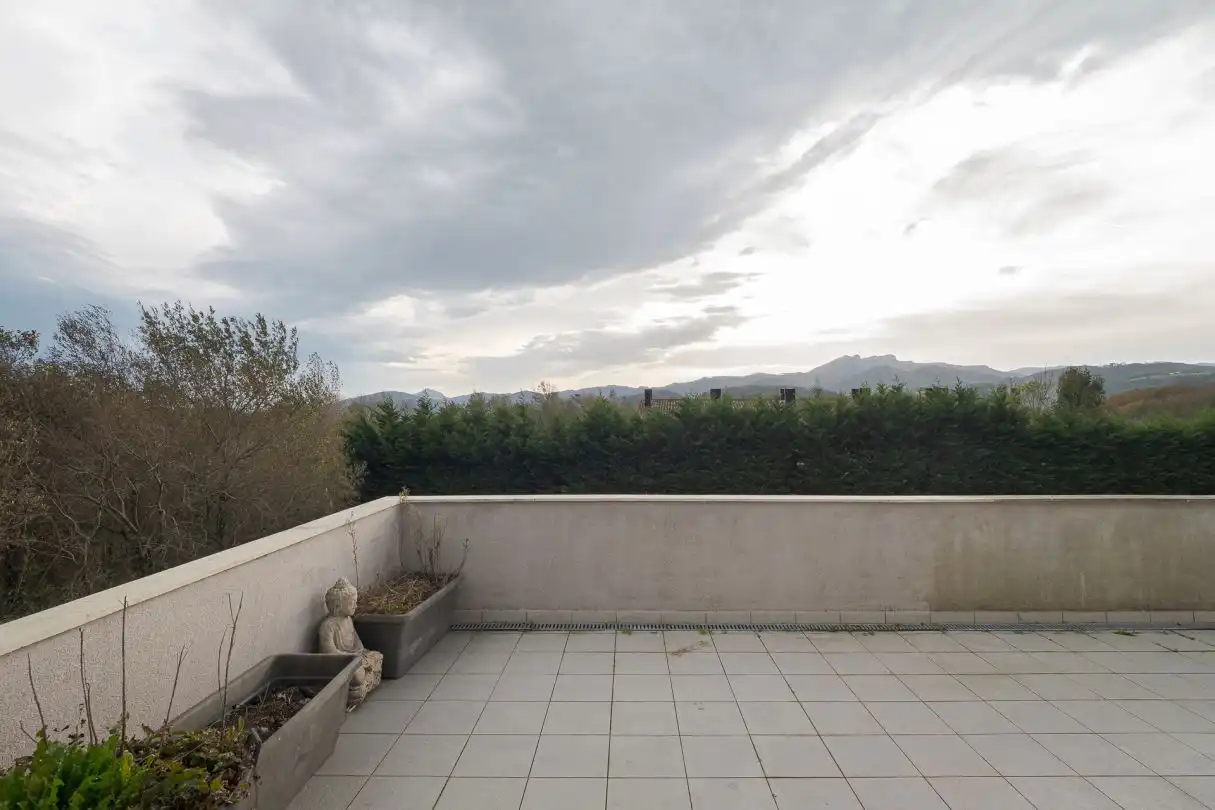 Terrasse von Wohnung zum Verkauf in Hondarribia mit Heizung, Privatgarten und Terrasse