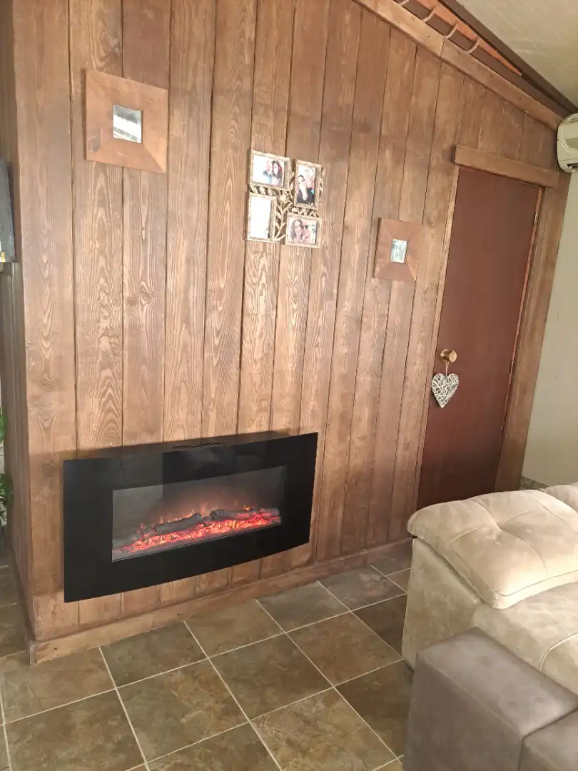 Sala d'estar de Finca rústica en venda en Dos Hermanas amb Aire condicionat, Jardí privat i Moblat