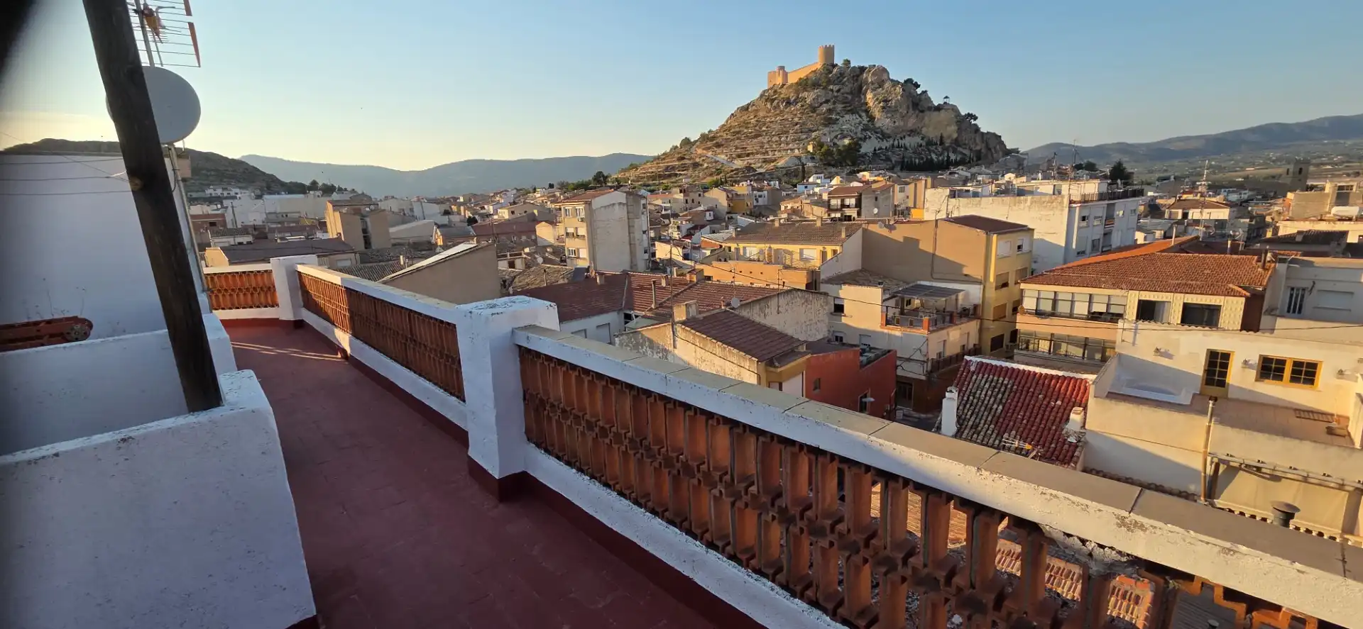 Vista exterior de Piso en venta en Castalla con Balcón