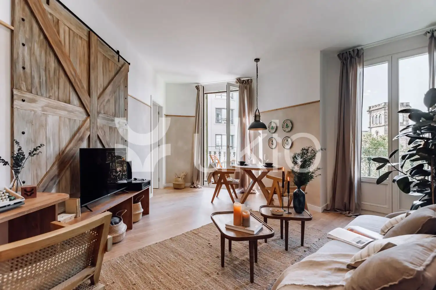 Sala de estar de Apartamento de alquiler en Barcelona con Aire acondicionado, Calefacción y Amueblado