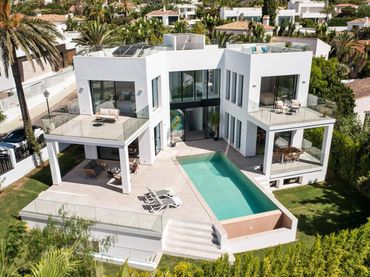 Villa con piscina in vendita a Elviria - Cabopino
