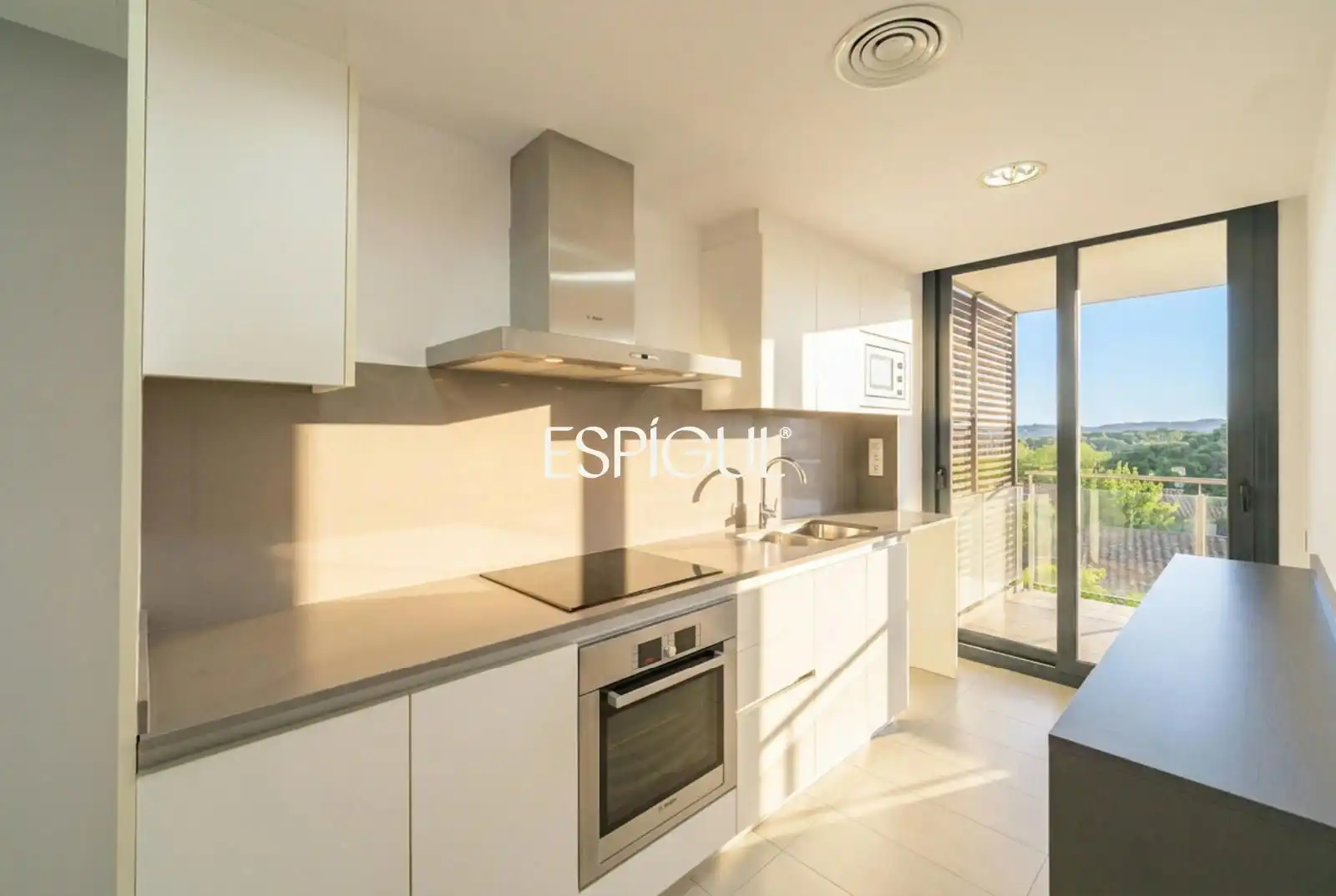 Kitchen of Flat for sale in Sant Cugat del Vallès  with Air Conditioner, Heating and Parquet flooring