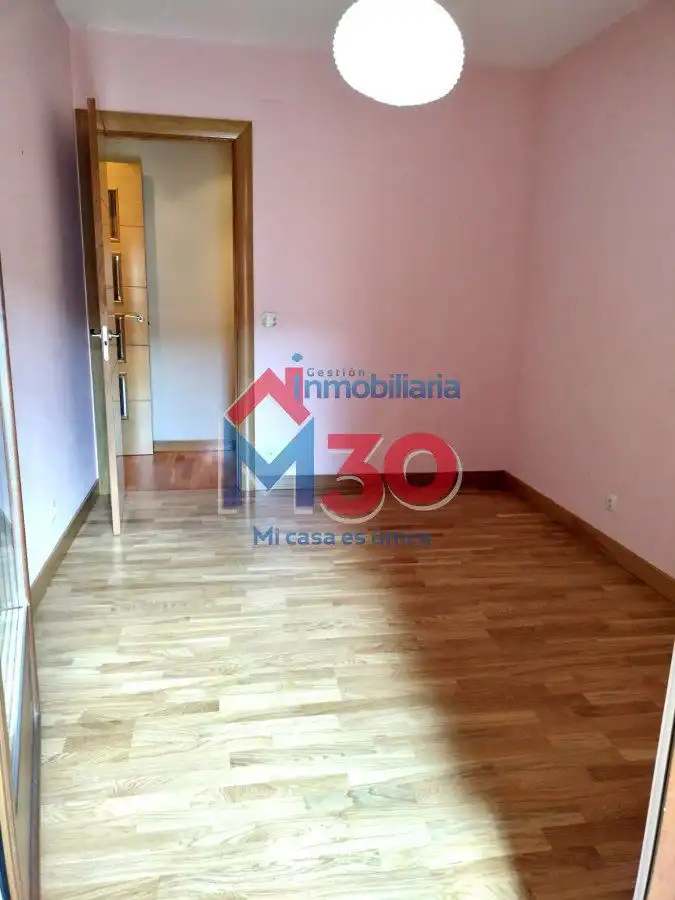 Habitación de Piso en venta en Miranda de Ebro con Calefacción, Terraza y Trastero