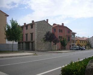 Vista exterior de Casa adosada en venda en Valbona