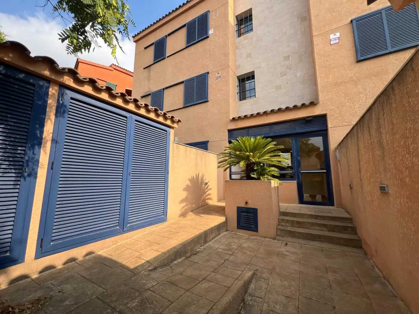 Vista exterior de Àtic en venda en L'Ametlla de Mar  amb Piscina comunitària