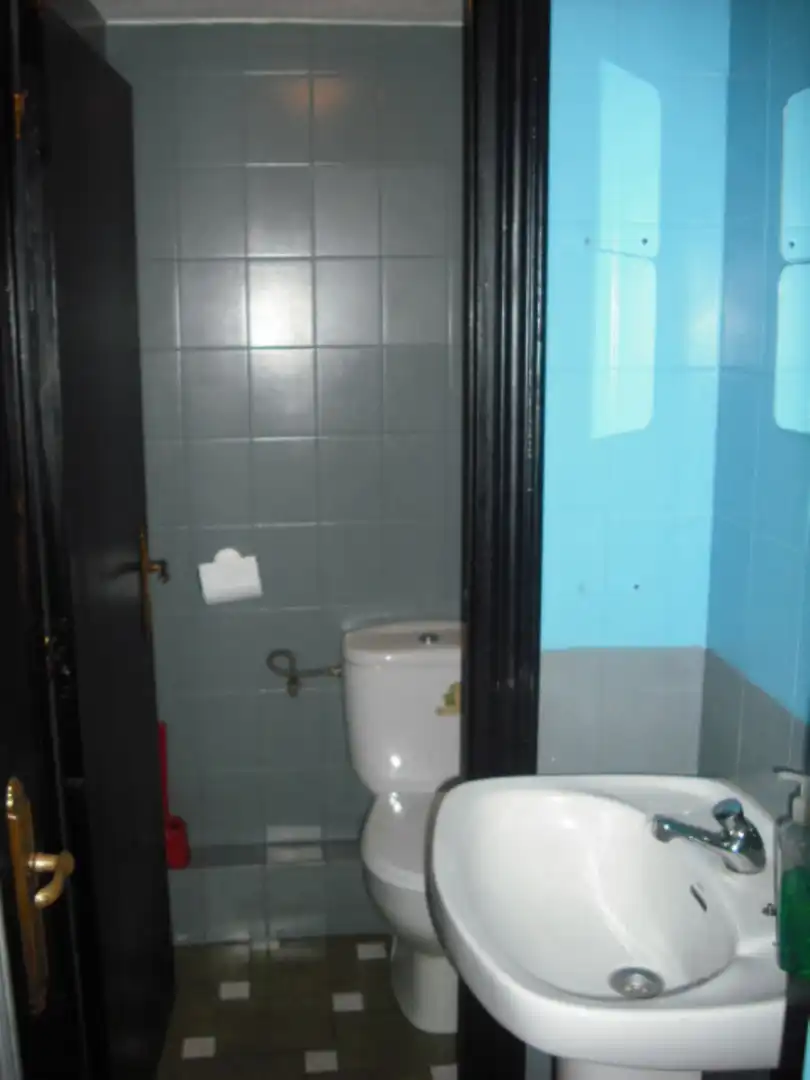 Bathroom of Commercial properties for rent in Alcalá de Henares