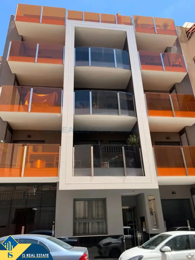 Apartment mit Pool zum Verkauf in Calle la Loma 63
