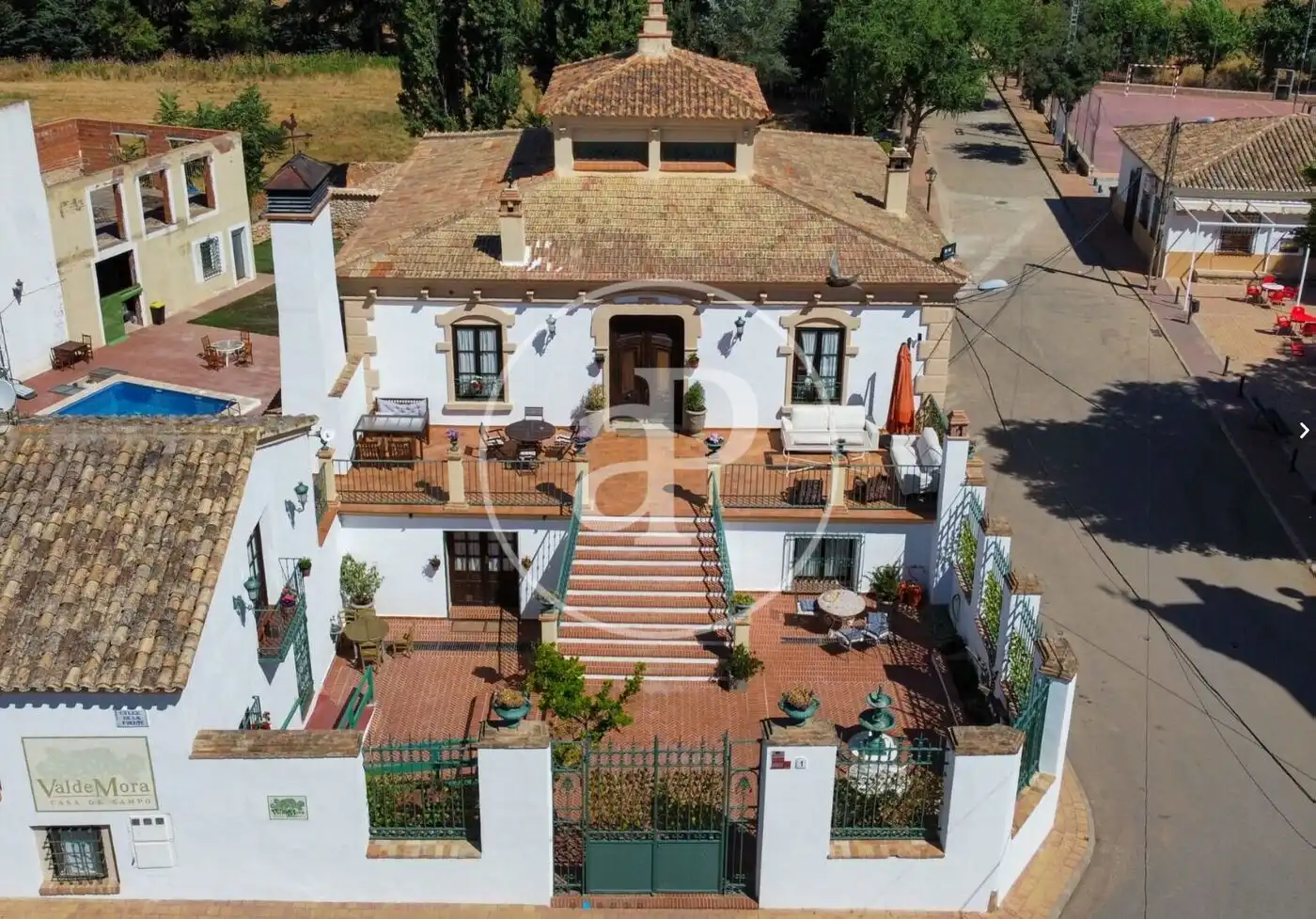 Exterior view of Country homes for sale in Utiel  with Air Conditioner, Heating and Private garden