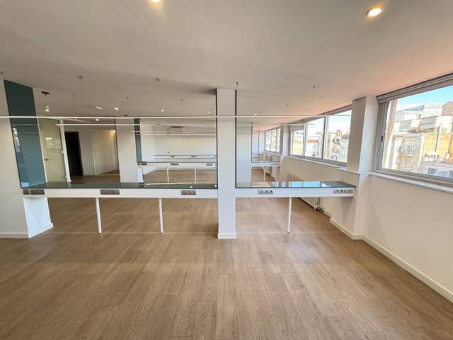 Oficina en Alquiler en Carrer de Tuset en Sant Gervasi- Galvany