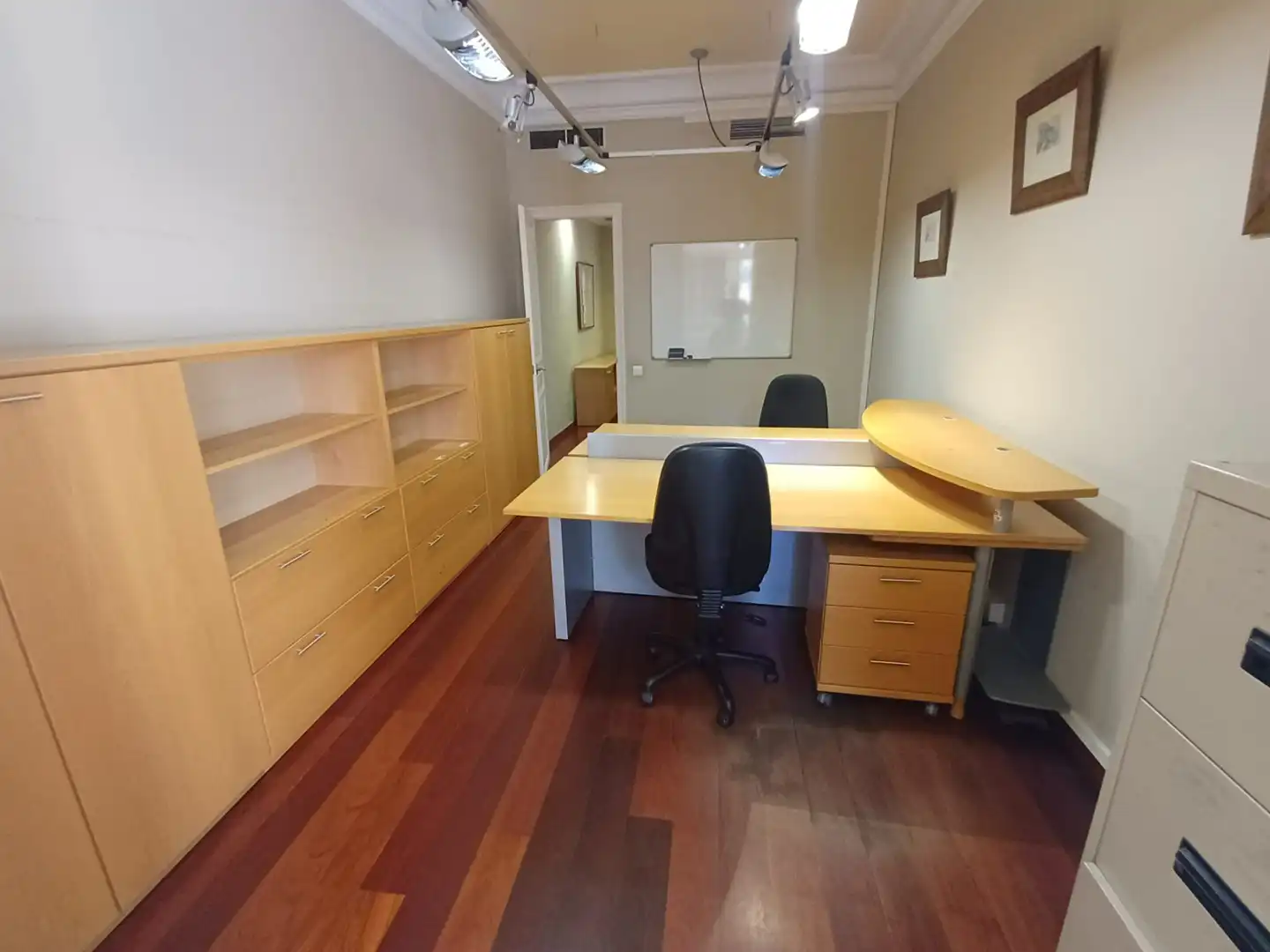 Ufficio con terrazza in affitto a Carrer de Balmes 65, imagen 24