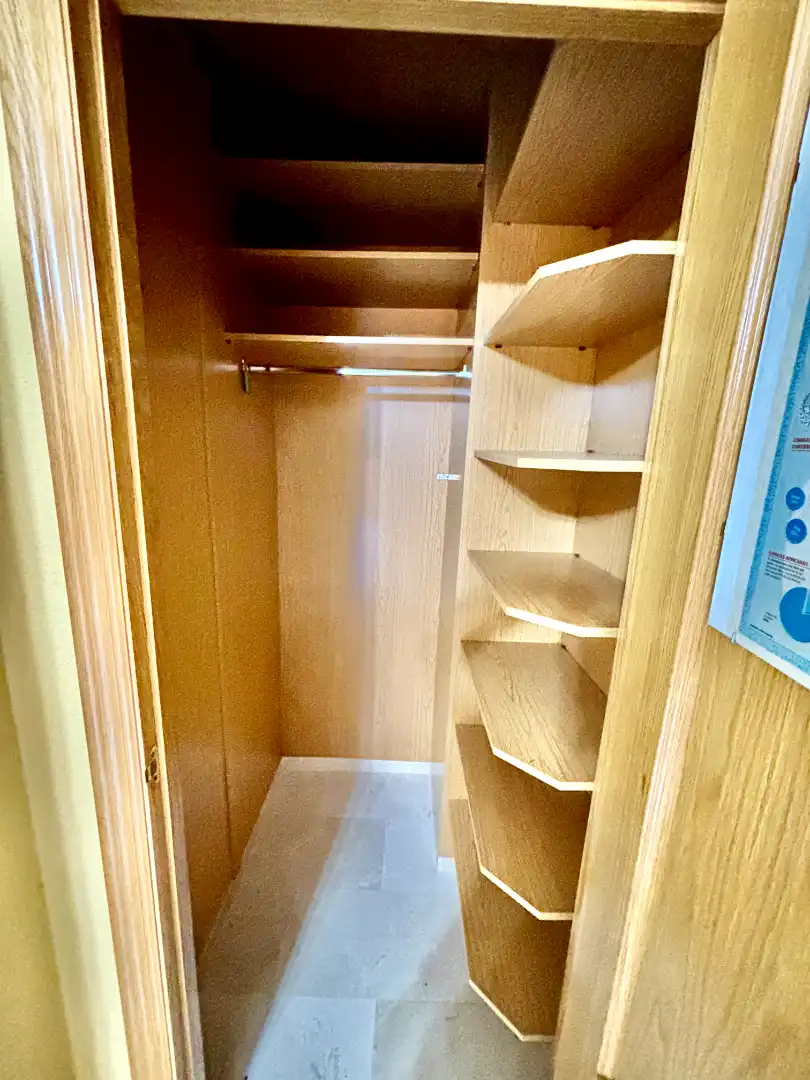 Habitación de Piso en venta en Alicante / Alacant con Aire acondicionado, Calefacción y Terraza