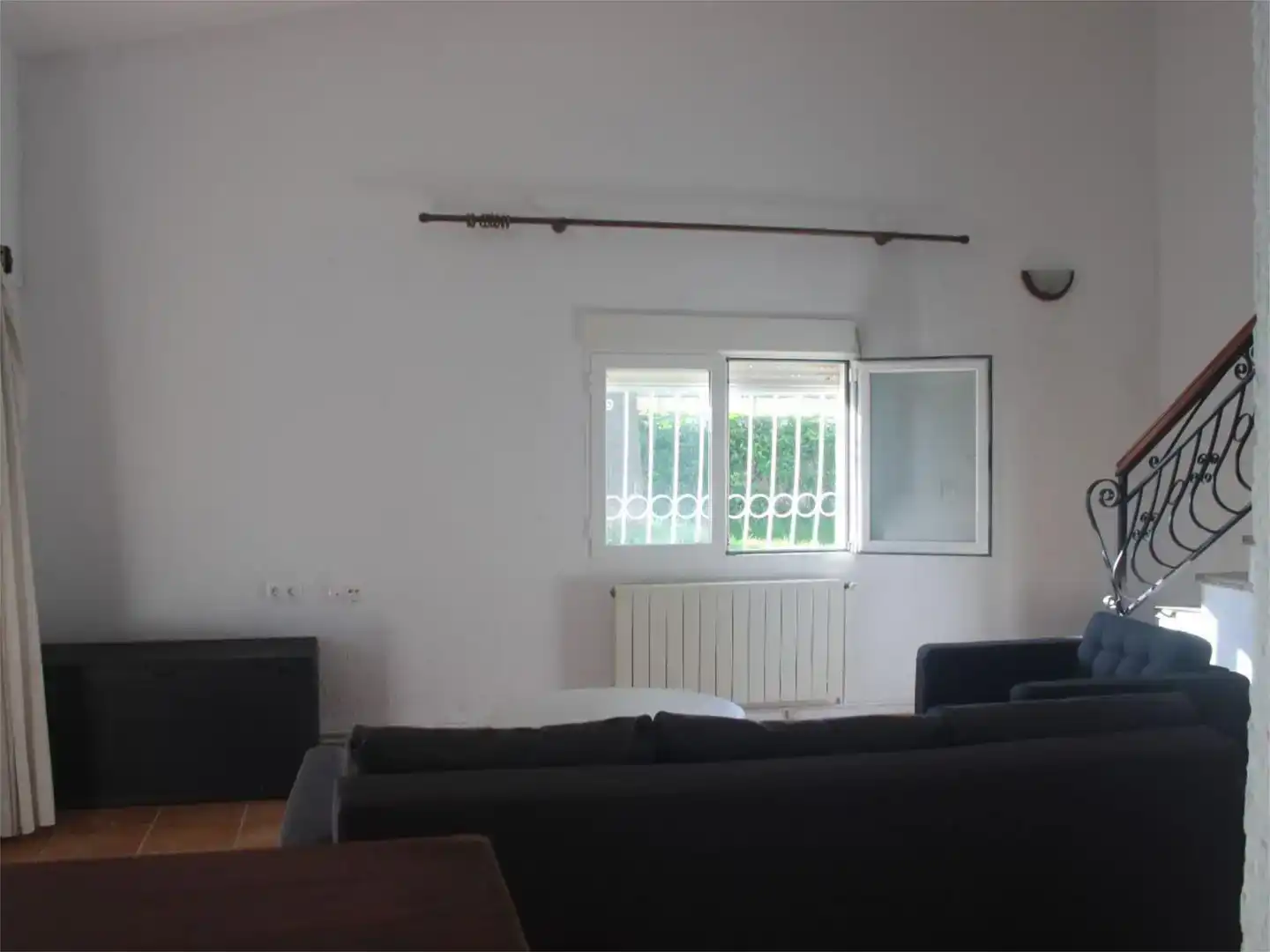 Living room of Houses for sale in Dénia  with Air Conditioner and Balcony