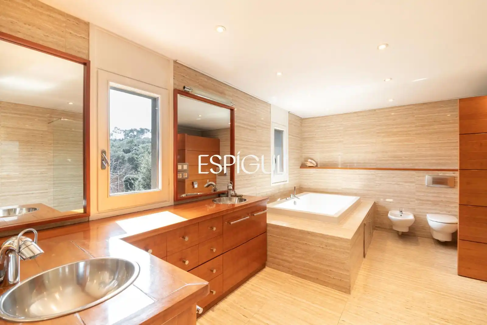 Bathroom of Houses for sale in Sant Cugat del Vallès  with Air Conditioner, Heating and Private garden