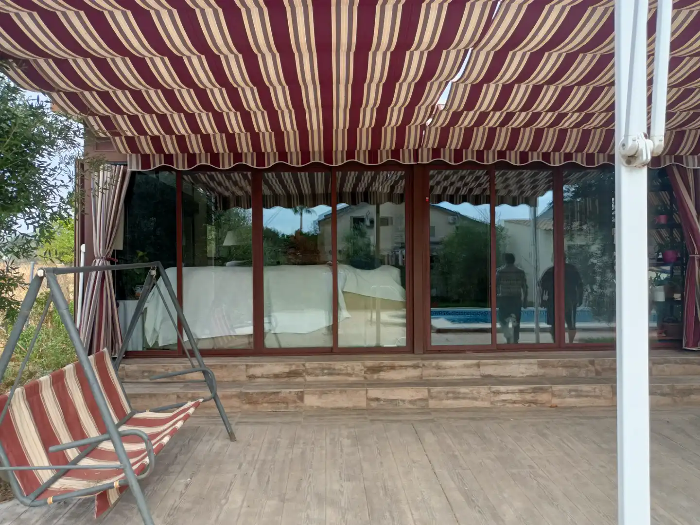 Terrassa de Casa o xalet en venda en Poniente-Norte - Miralbaida - Parque Azahara