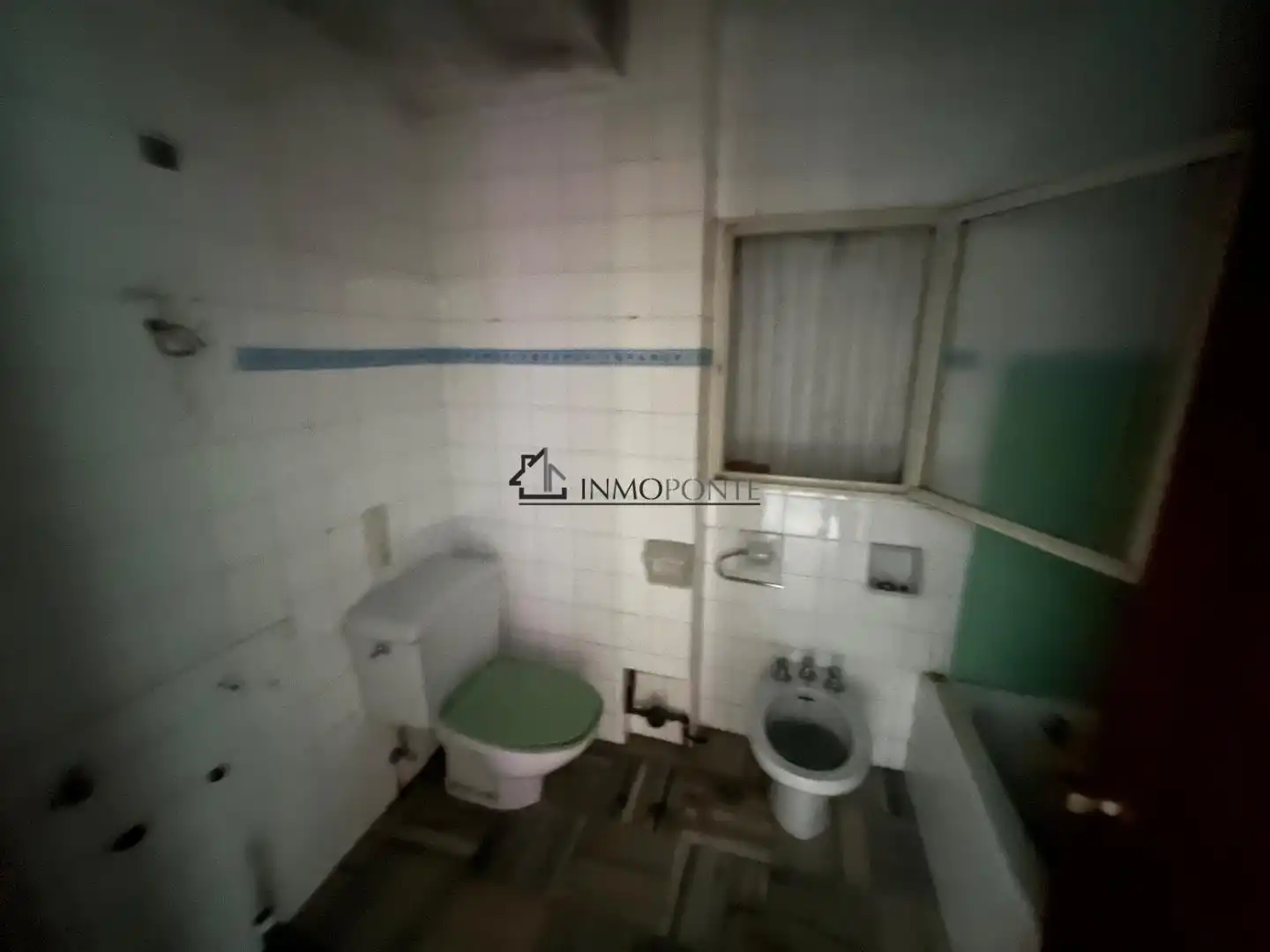 Baño de Piso en venta en Cuntis con Calefacción y Balcón